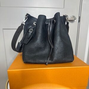 Louis Vuitton Muria Mahina in Black Monogram